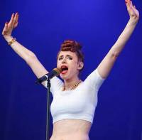 Kiesza – Acrobatie en pop beats aan de top