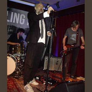 Falling Man – Doodsreutels versus inventieve gitaren