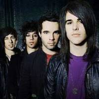 LoveHateHero poste une nouvelle chanson sur sa page Myspace.