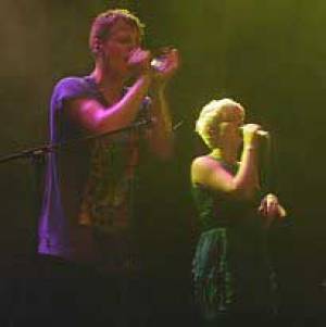 De zorgeloze pop van Alphabeat