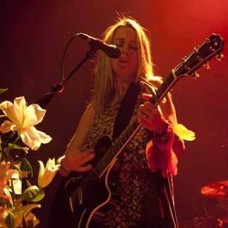Heather Nova – Charming Lady in Charming Club