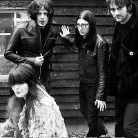 The Dead Weather rempile