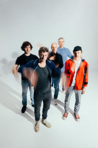 Après l'Everest et la nuit, place à l'éclat de l'Eldorado des Girls in Hawaii !