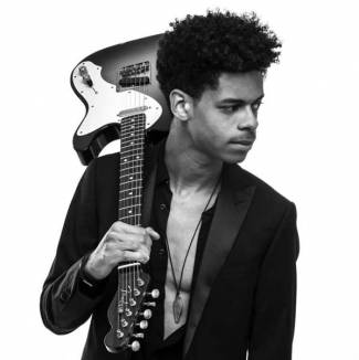 Son nom est Person…