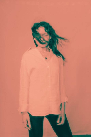 Melanie De Biasio revient aux sources