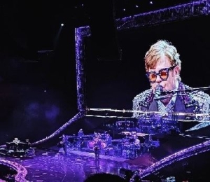 Elton John - Afscheid in majeur
