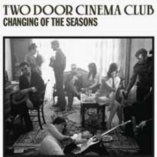 Two Door Cinema Club chez Parlophone.