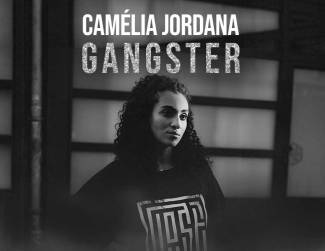 Camélia Jordana ne fréquente pas que du beau monde…