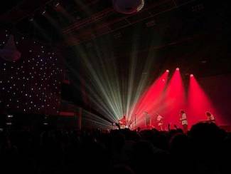 Ezra Collective - Raven op jazz