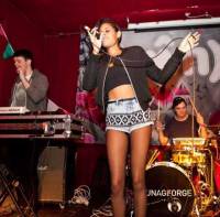 Les Nuits Botanique 2013 – AlunaGeorge – Kan groots worden!