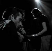Falling Man - Pop.1280 - Het stralende donker