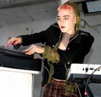 Les Nuits Botanique 2012 – Rodolphe Coster - Grimes: van misselijke zuipschuit tot dansende partynimf.