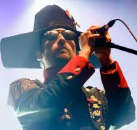 The Divine Comedy - Op de slappe koord tussen kunst en kitsch