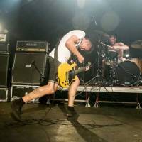 Franse Punk met o.m. Guerilla Poubelle, Junstine , Diego Pallavas, Magasin 4, Brussel op 23 oktober 2013 – Pics