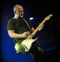 Bob Mould - Tomeloze energie van een dolle vijftiger