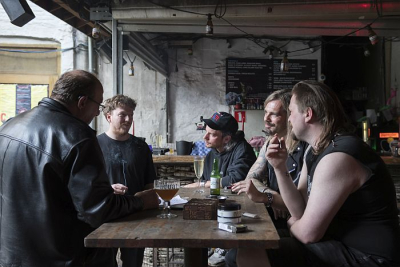 Tarmak - We zijn een band die thuishoort in een donkere scene, en als we  opgepikt worden binnen een eventueel breder kadering, zou het al heel mooi zijn