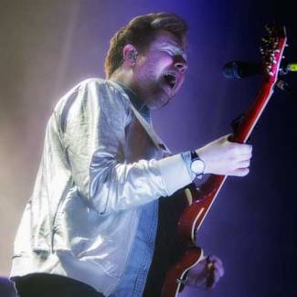 Two Door Cinema Club - Rise to the Sun