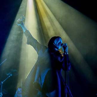 Little Dragon - Fragiele vuurspuwer