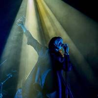 Little Dragon - Fragiele vuurspuwer