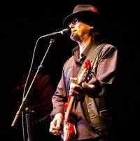 (An evening with) Roger McGuinn en de kunst van de autobiografie
