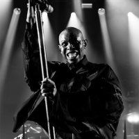 Skunk Anansie – Als jonge dartelende veulens door de jaren heen geen grip op te krijgen