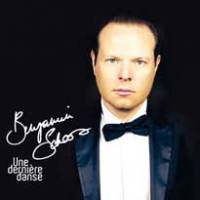 Benjamin Schoos et Laetitia Sadier joue contre joue…