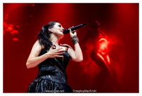 Within Temptation – Bijzondere muzikale avond, met de spiegel tot de realiteit