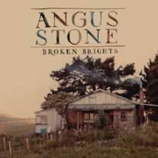 Angus Stone casse le moule…