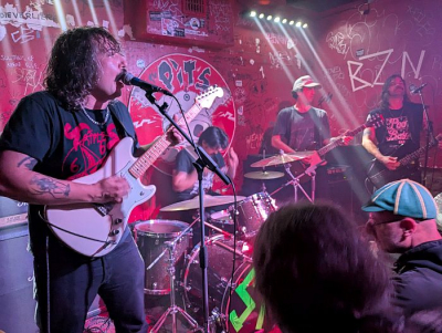 Sick Thoughts - Strakke en verrassend melodieuze punk