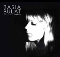 Basia Bulat reste dans l’ombre…