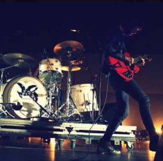 Black Box Revelation – Jim Jones Review - De gitaren doen het nog
