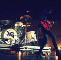 Black Box Revelation – Jim Jones Review - De gitaren doen het nog